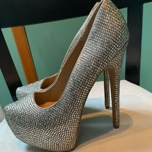 ❗️MADDEN Rhinestone 💍 platform heels
